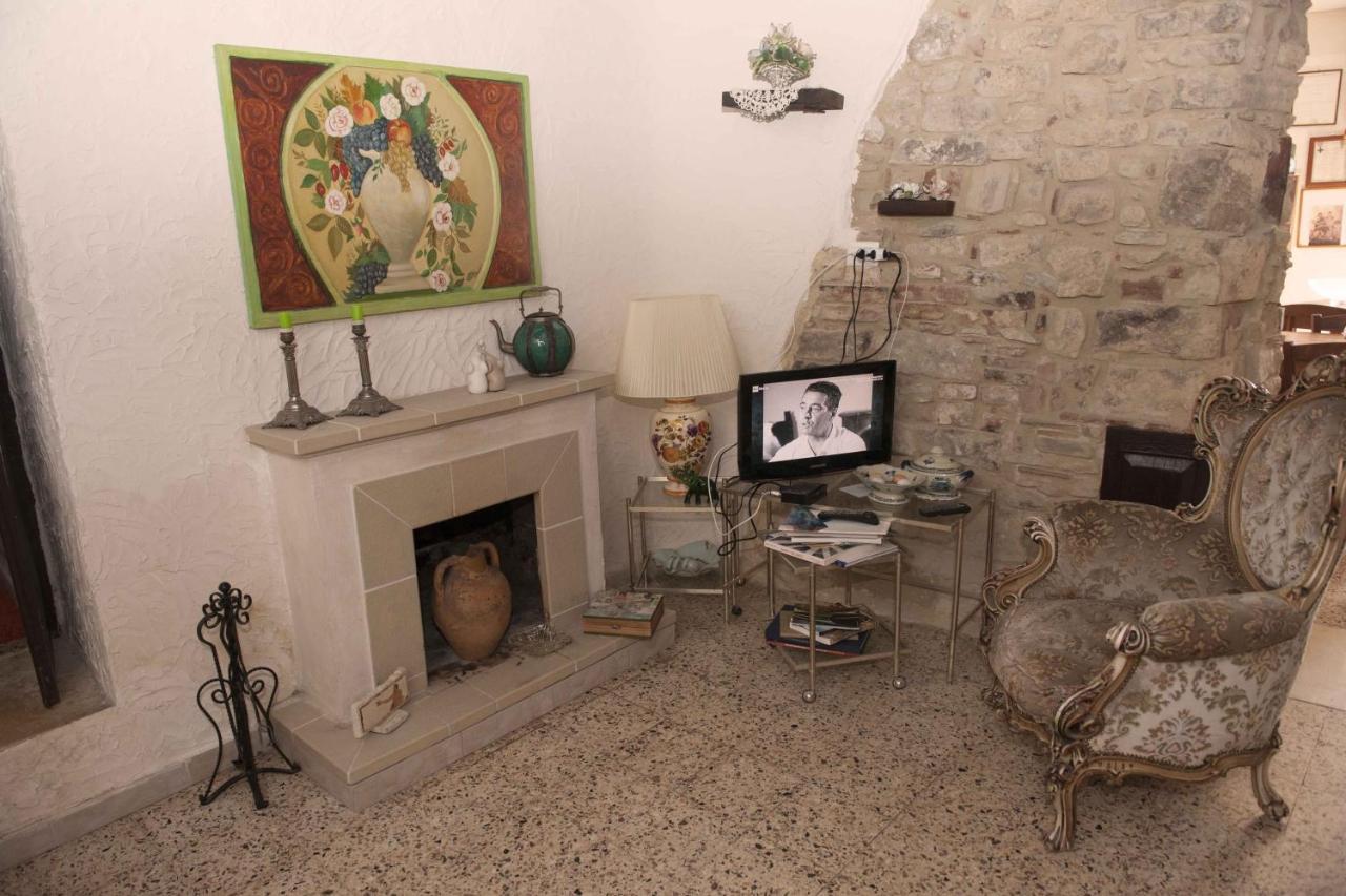 Bed and Breakfast Ieri Oggi e Domani Rocca Cilento Esterno foto